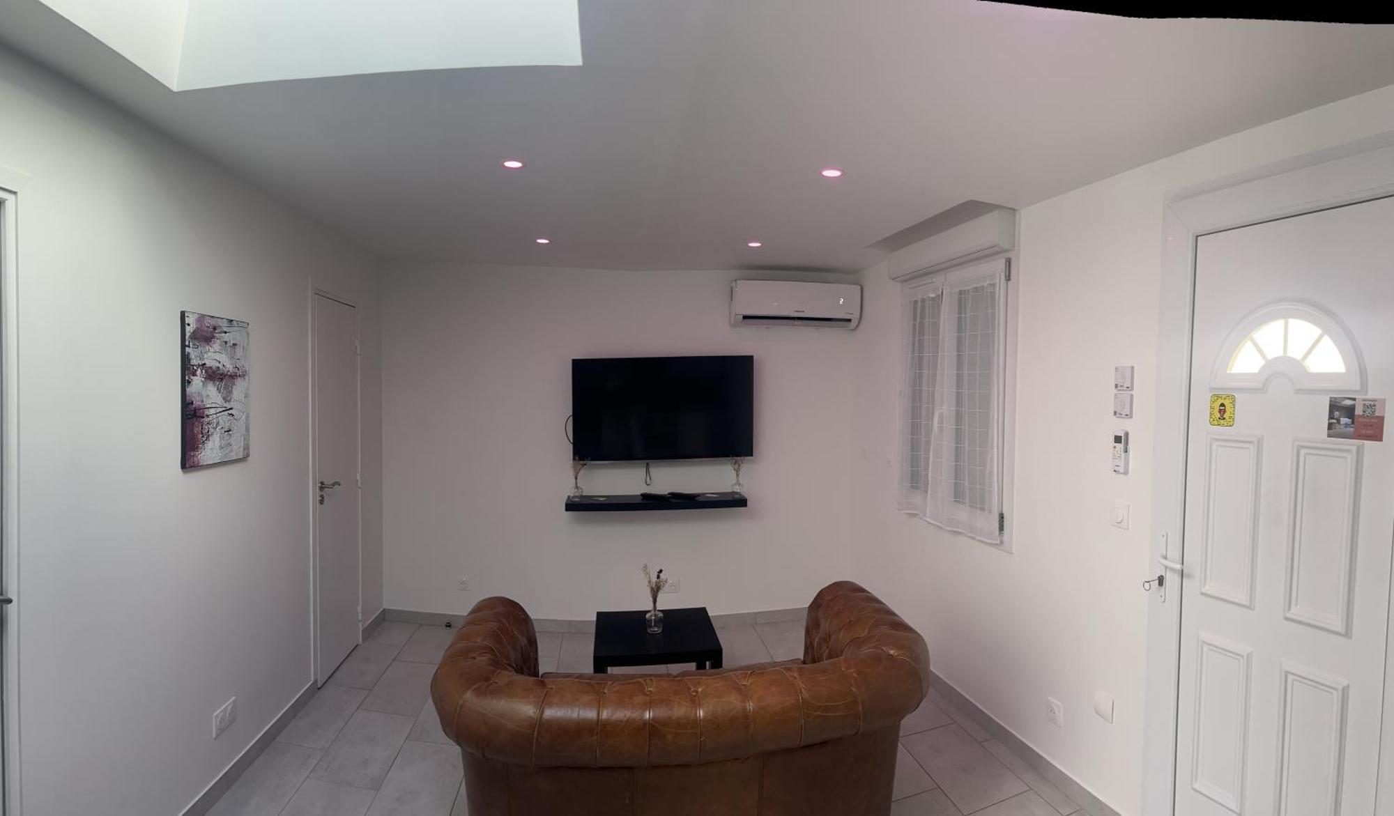 La Dream Night Apartment Понто-Комбо Екстериор снимка