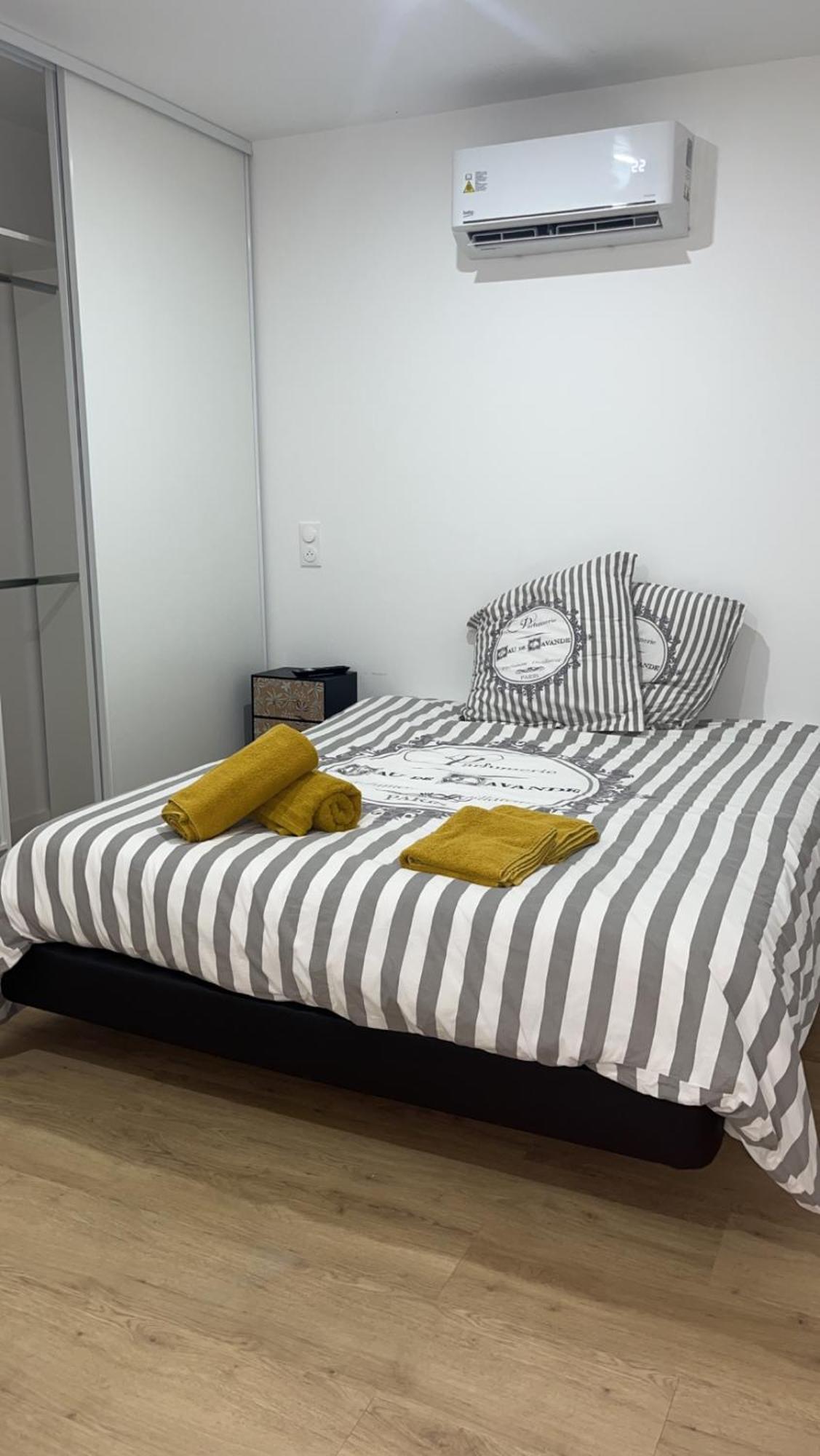 La Dream Night Apartment Понто-Комбо Екстериор снимка