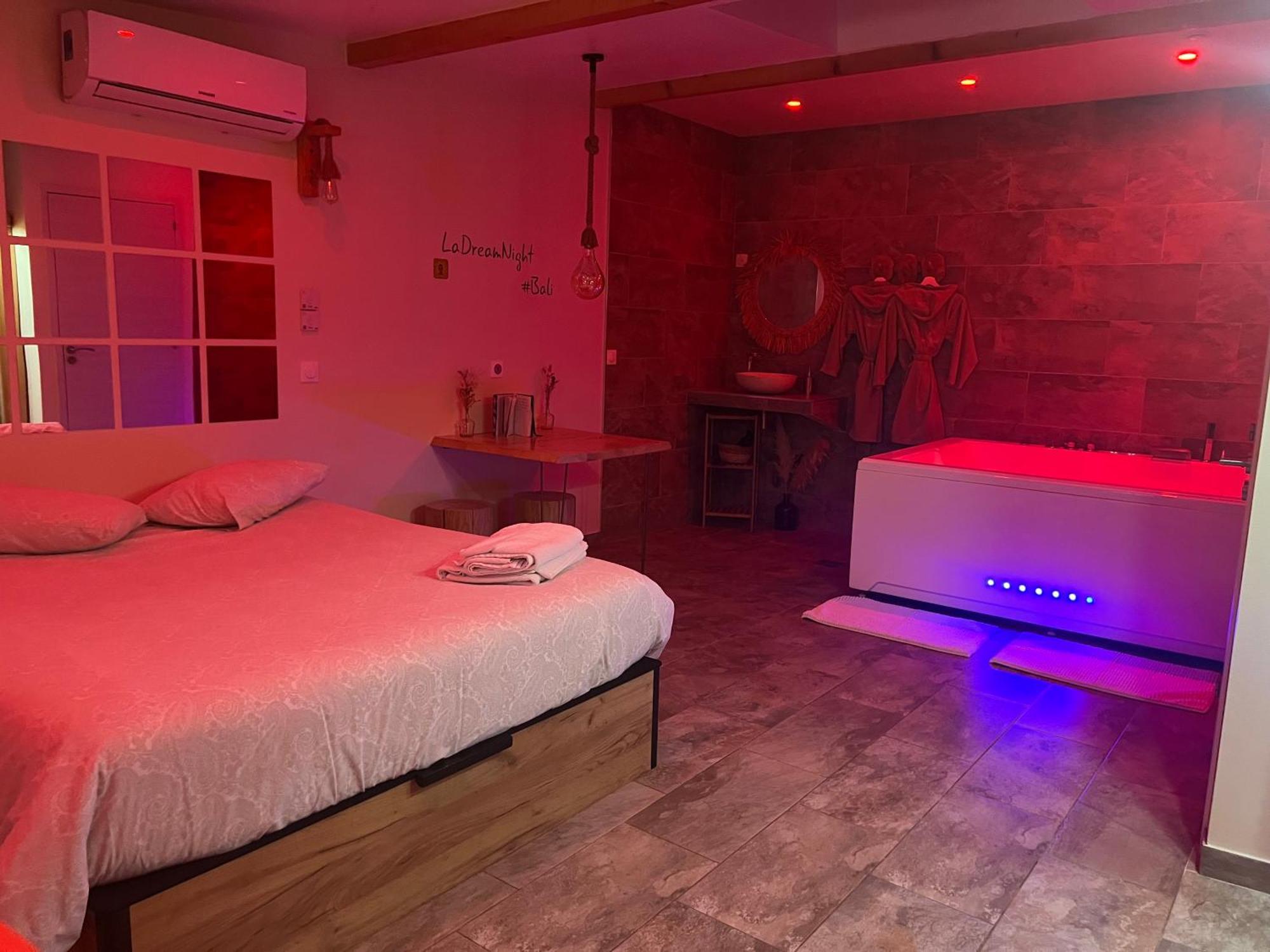 La Dream Night Apartment Понто-Комбо Екстериор снимка