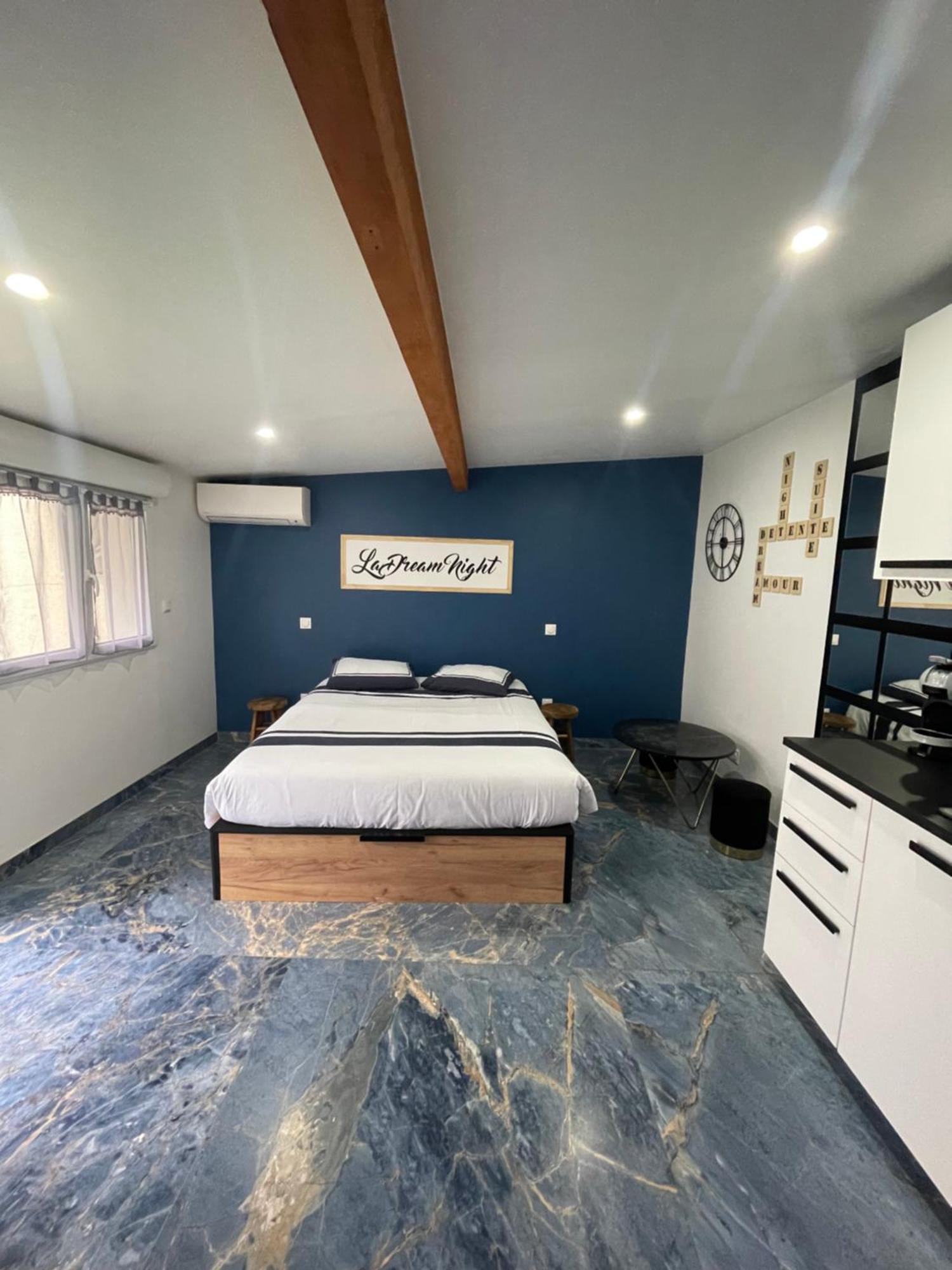 La Dream Night Apartment Понто-Комбо Екстериор снимка