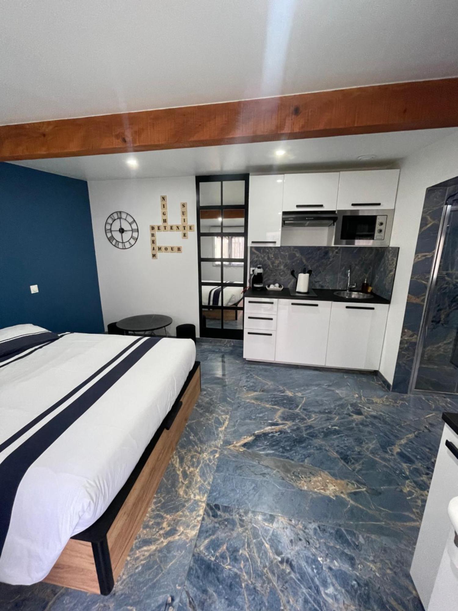La Dream Night Apartment Понто-Комбо Екстериор снимка